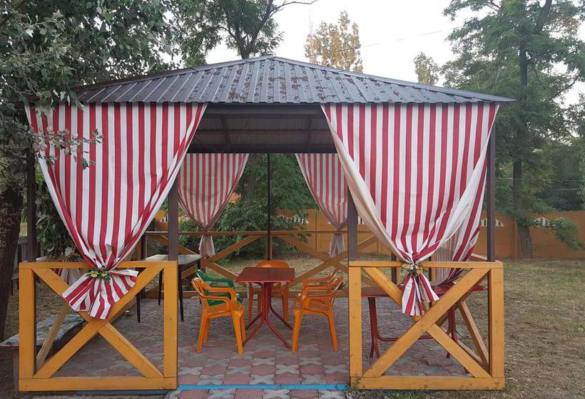 Hostel Center Zdorovia Topaz 5