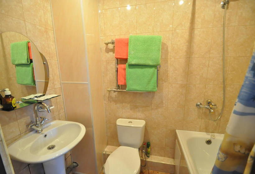 Hotel Druzhbarostov 17