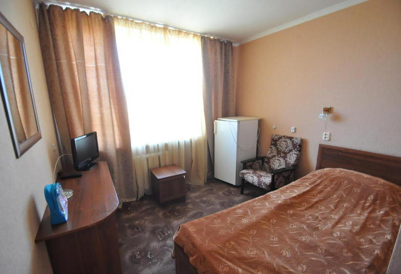 Hotel Druzhbarostov 4