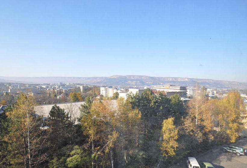 Hotel Druzhbarostov 6