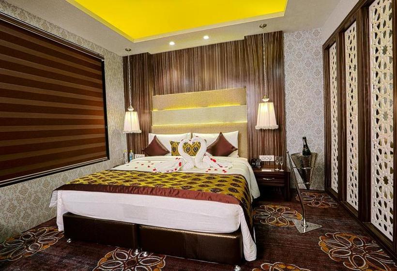 Hotel Savvy Grand 17