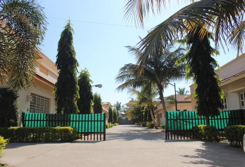 Hotel Viable Residency 12