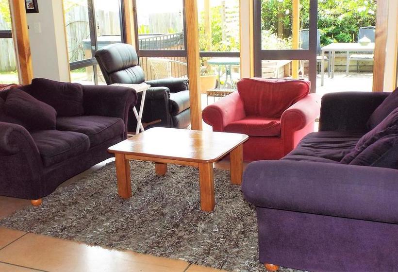 Estuary Overnight B&b 10