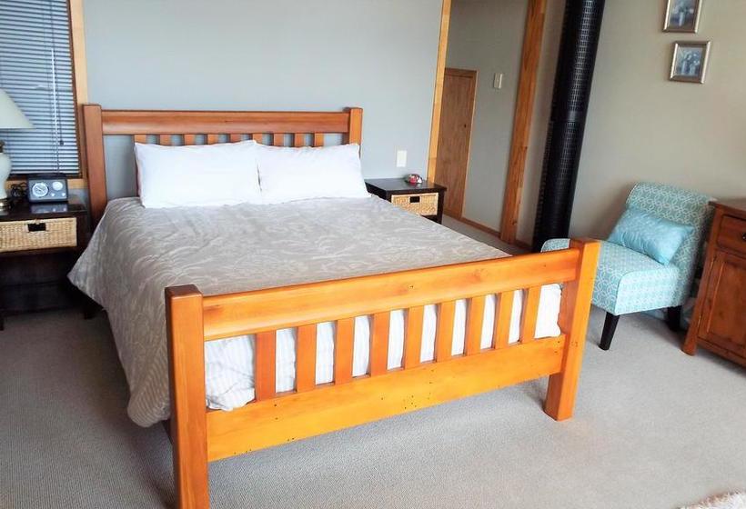 Estuary Overnight B&b 4