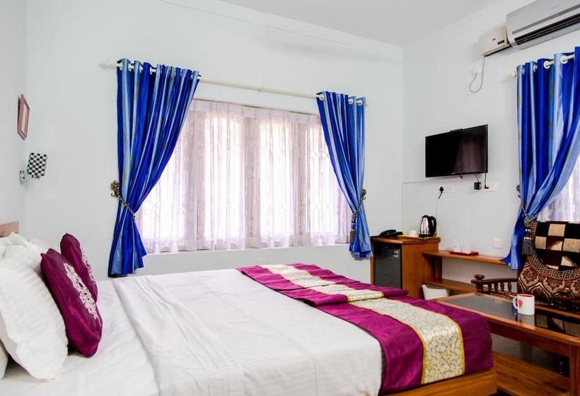 Hotel Oyo Rooms Petttah Railway Station 14