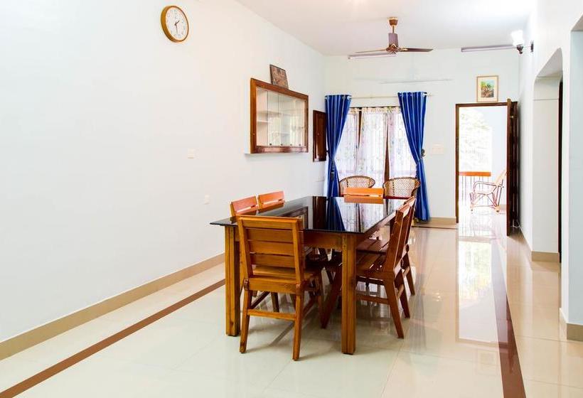 Hotel Oyo Rooms Petttah Railway Station 5