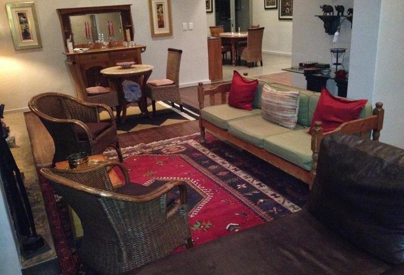 Bed and Breakfast Family Home In Vredehoek 5