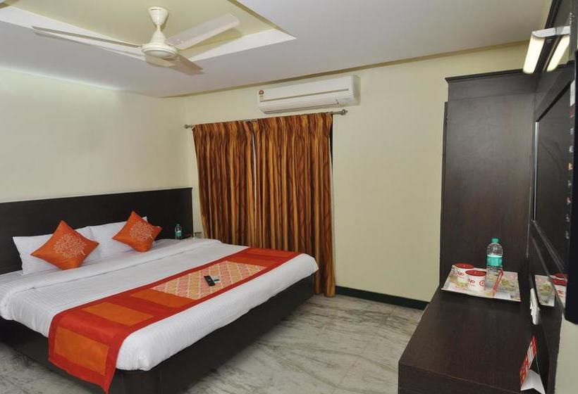Hotel Oyo Rooms Near Palakarai Bridge 2
