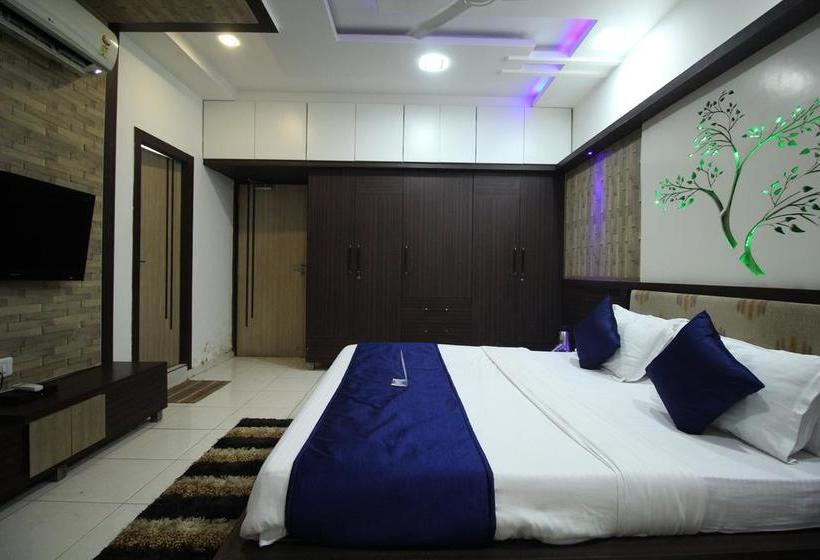 Hotel Oyo Apartments Corporate Road 11
