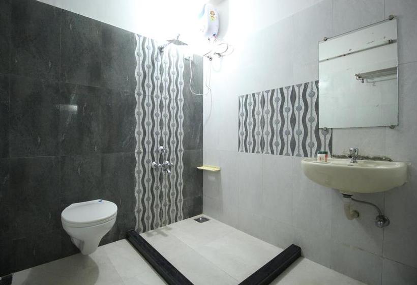 Hotel Oyo Apartments Corporate Road 14