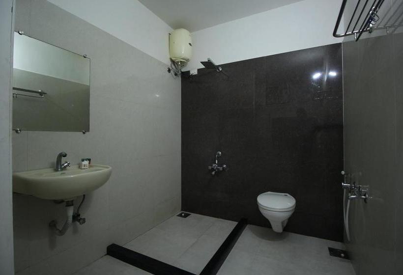 Hotel Oyo Apartments Corporate Road 15