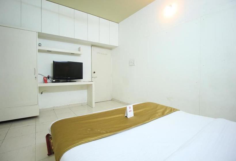 Hotel Oyo Apartments Corporate Road 9