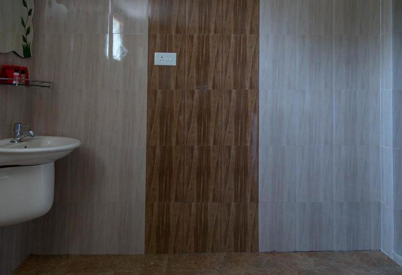 Hotel Oyo Homes Ambalamukku Extension 16