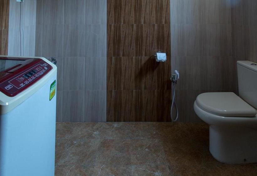 Hotel Oyo Homes Ambalamukku Extension 18