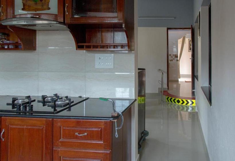 Hotel Oyo Homes Ambalamukku Extension 4