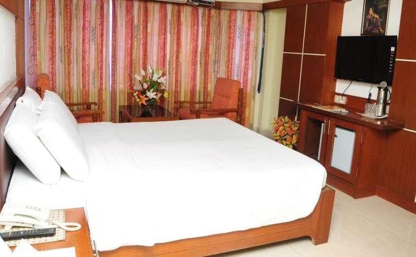 Hotel The Social Grand 8