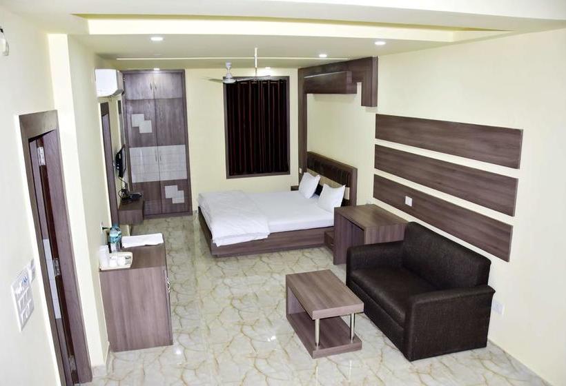 Resort Sukhdeo Palace 1