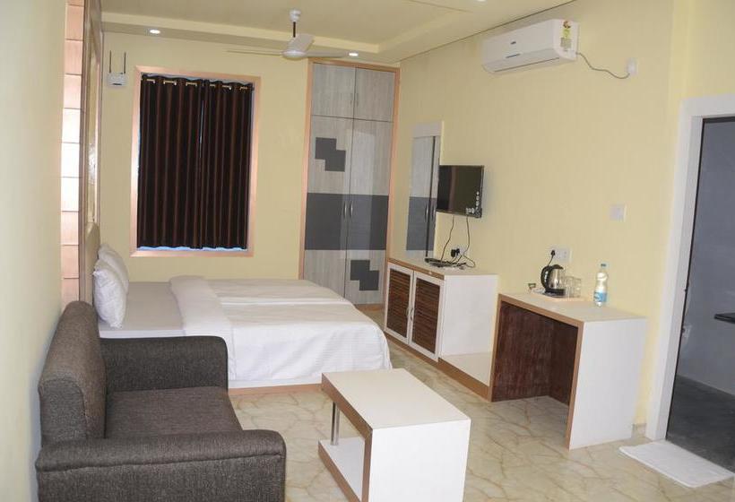 Resort Sukhdeo Palace 12