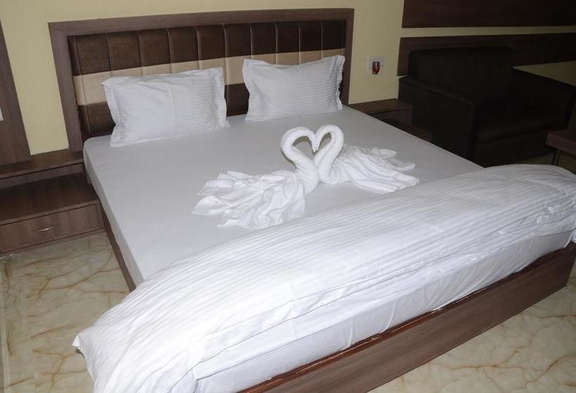 Resort Sukhdeo Palace 8