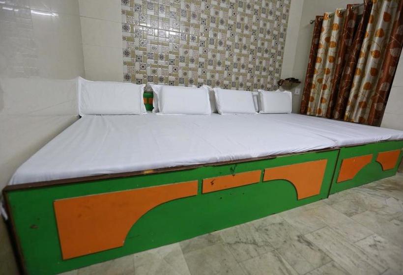 Hotel Shri Shivam Palace 10