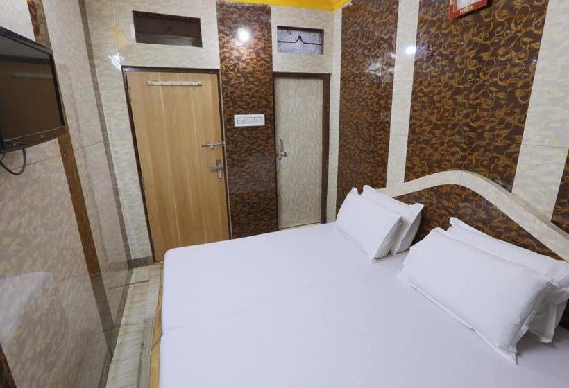 Hotel Shri Shivam Palace 12