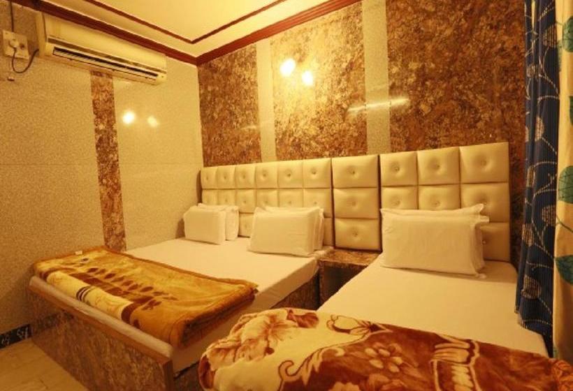 Hotel Shri Shivam Palace 9