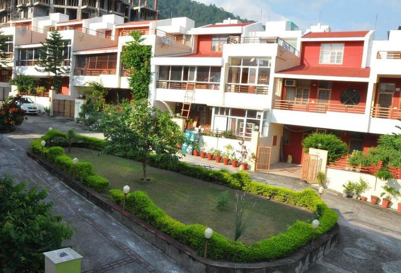 Resort Exclusive View Room Near Ram Jhula 15