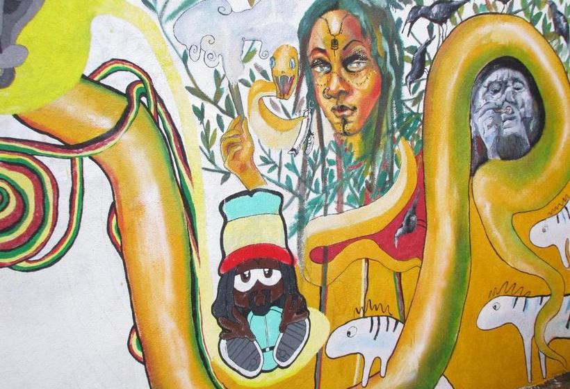 Roadhouse Hostels Arambol Goa 9