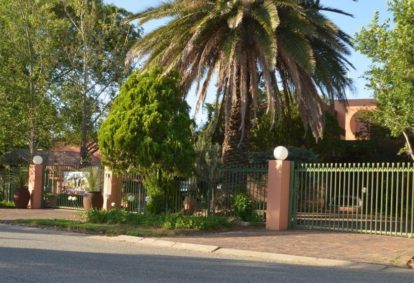 Bed and Breakfast The Bucks Guesthouse 10