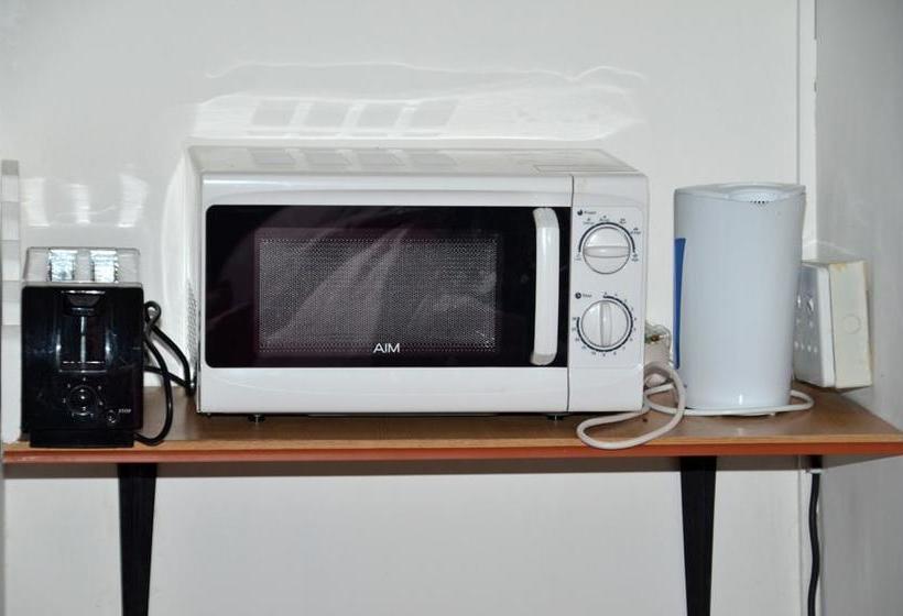 Bed and Breakfast The Bucks Guesthouse 13