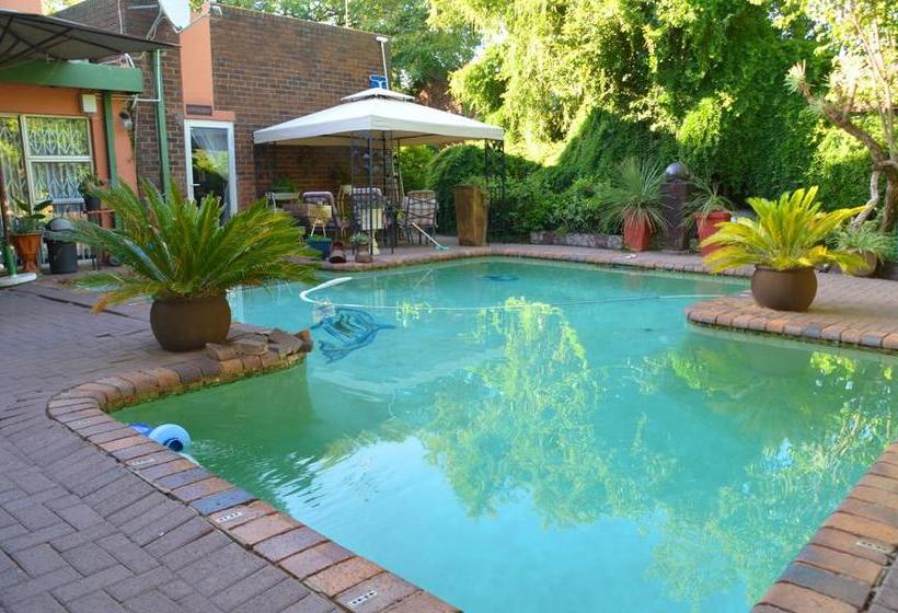 Bed and Breakfast The Bucks Guesthouse 16