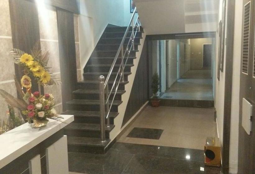 Hotel The Singh Palace 13