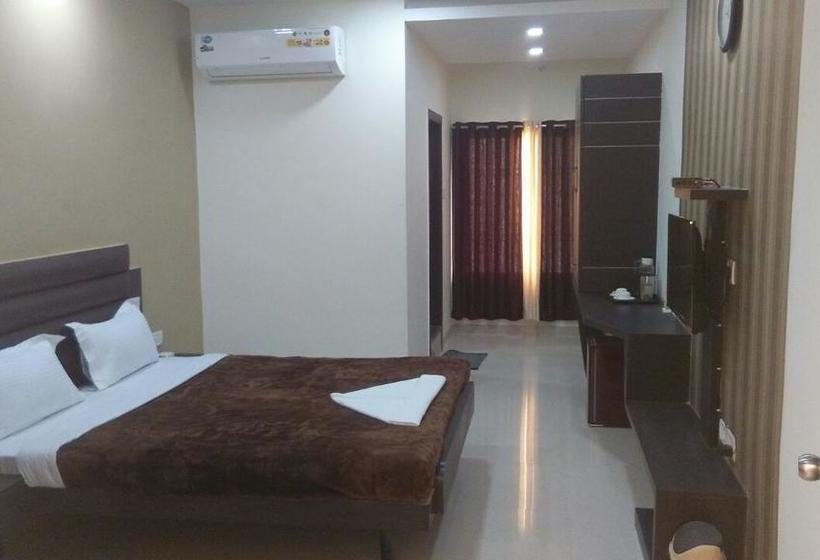 Hotel The Singh Palace 5