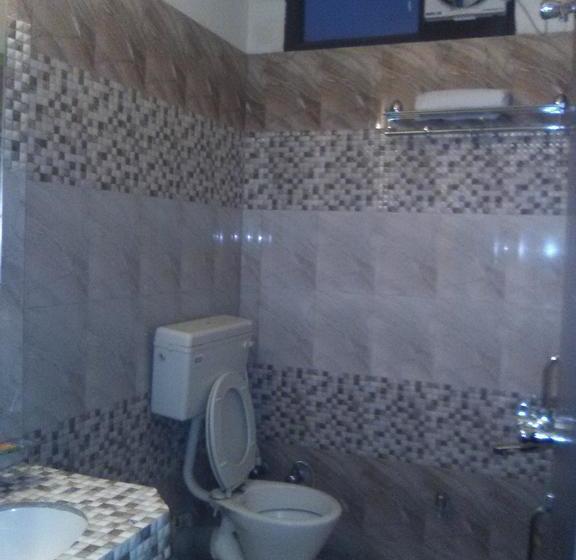 Hotel S B D Guest House 17