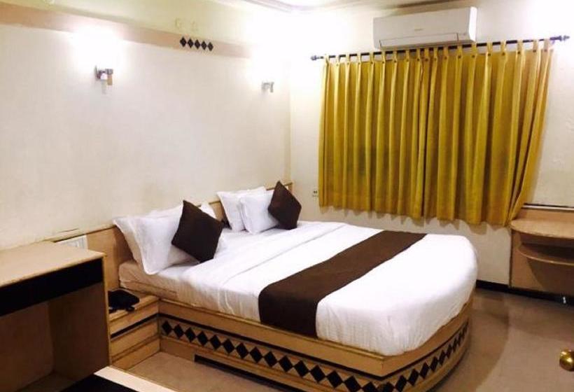 Hotel Ever Krishna 2