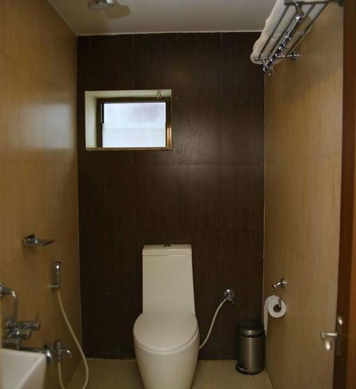 Fabhotel Golden Leaf Nanakramguda 4