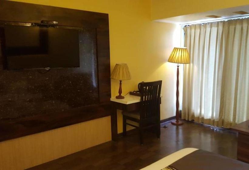 Hotel Cidade De Daman Beach Resort 8