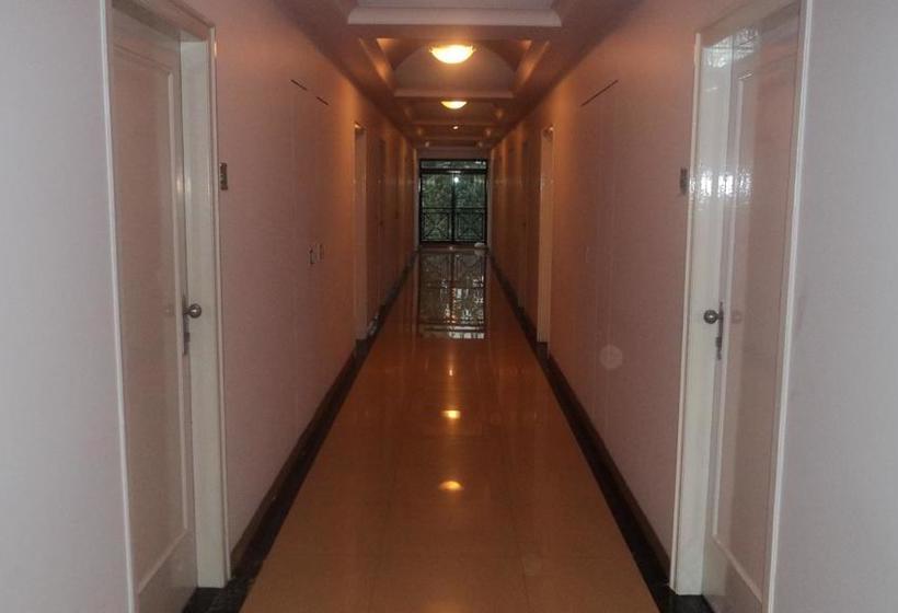 Royal Garden Resort 10