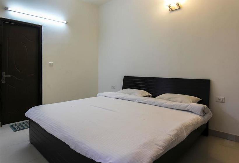 B&b With Hill View Near Pacific Mall 1