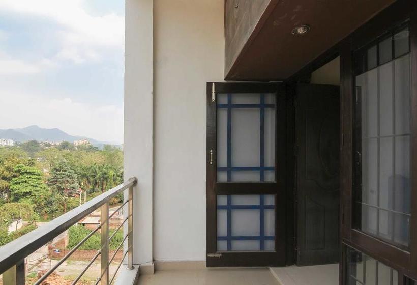 B&b With Hill View Near Pacific Mall 12