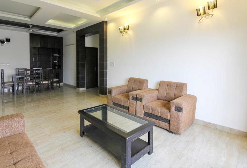 B&b With Hill View Near Pacific Mall 13