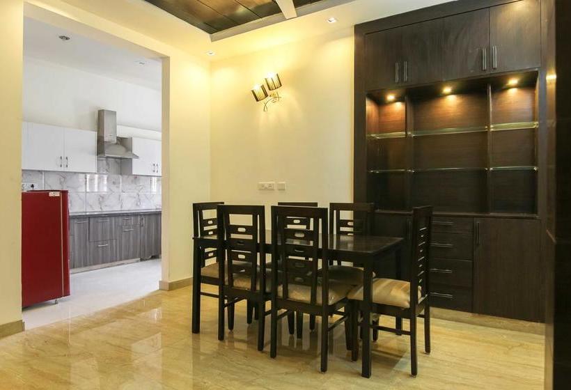 B&b With Hill View Near Pacific Mall 15