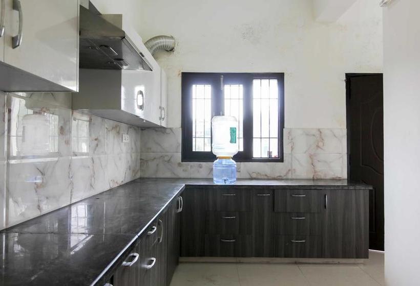 B&b With Hill View Near Pacific Mall 18