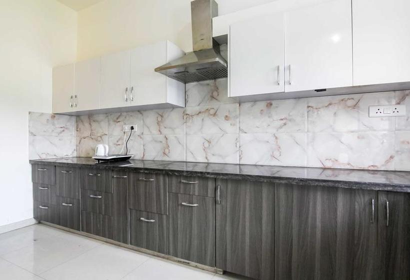 B&b With Hill View Near Pacific Mall 19