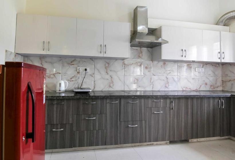 B&b With Hill View Near Pacific Mall 20