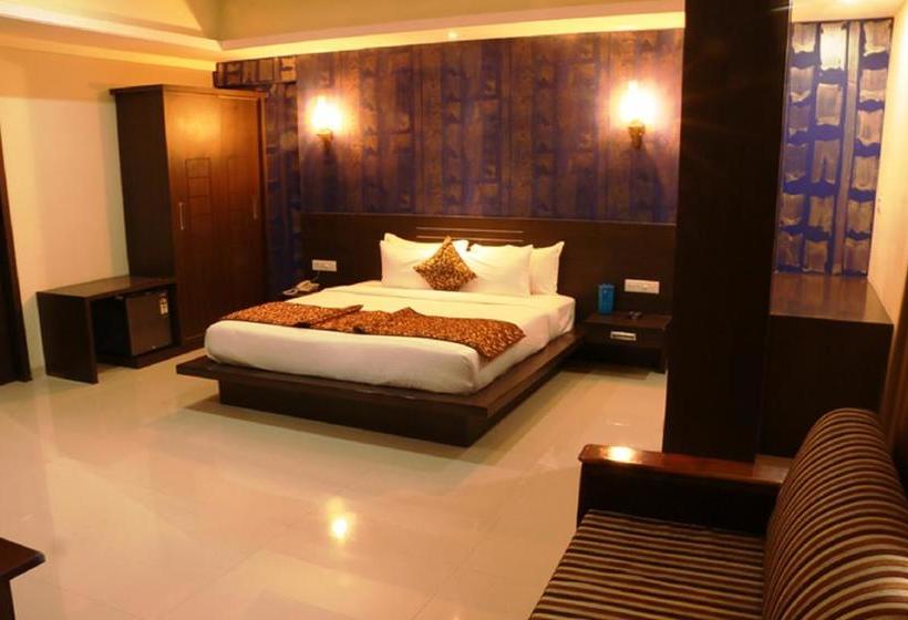 Hotel Reevanta 5