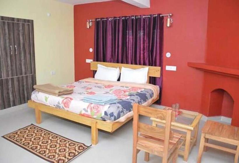 Resort Windsor Cottage 6