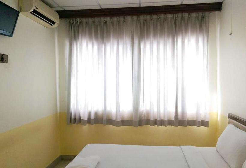 Hotel Wattana Trang 3