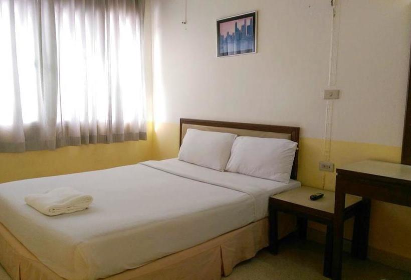 Hotel Wattana Trang 4