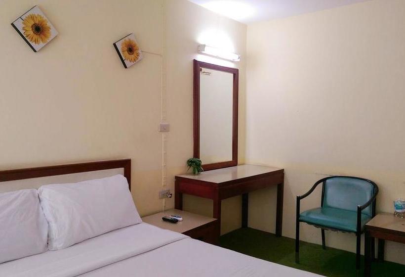 Hotel Wattana Trang 6